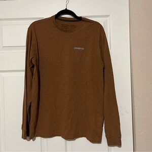 Patagonia Men's Long-Sleeved Line Logo Ridge Responsibili-Tee size Medium